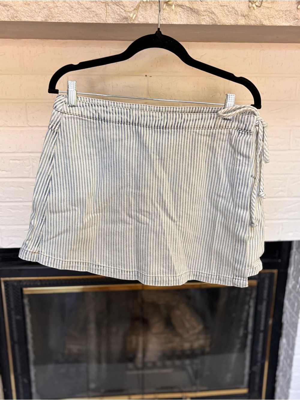 Boutique Blue & White Pinstriped Wrap Skort with Side Tie